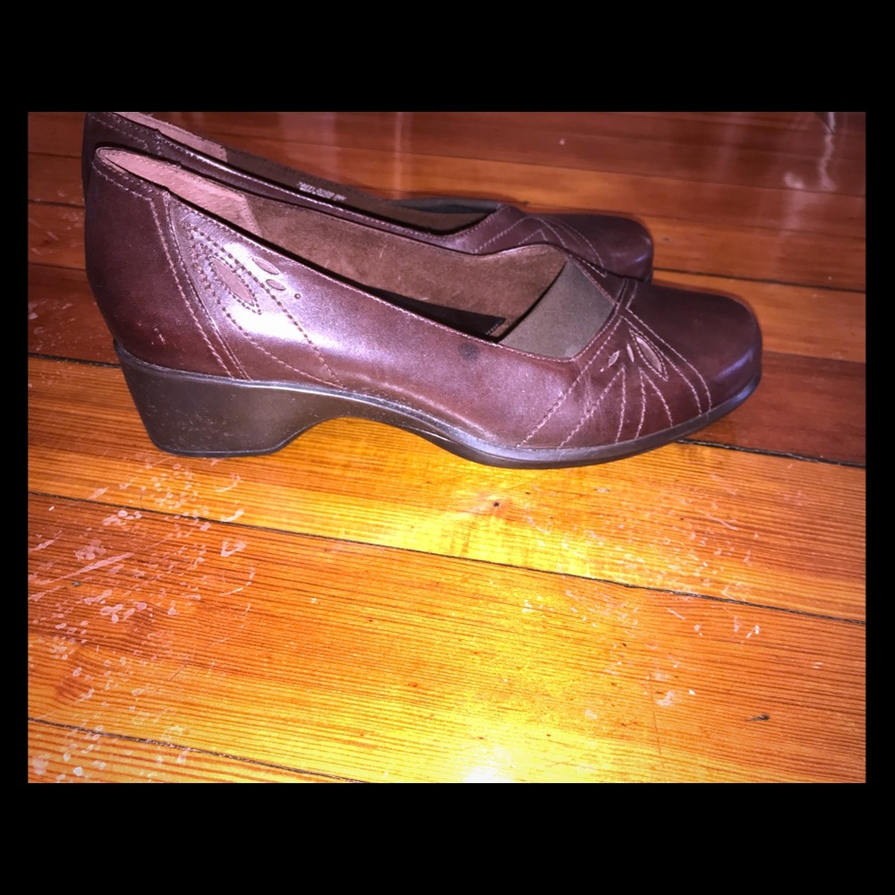 Clarks Women’s Artisan Size 8.5 Loafers